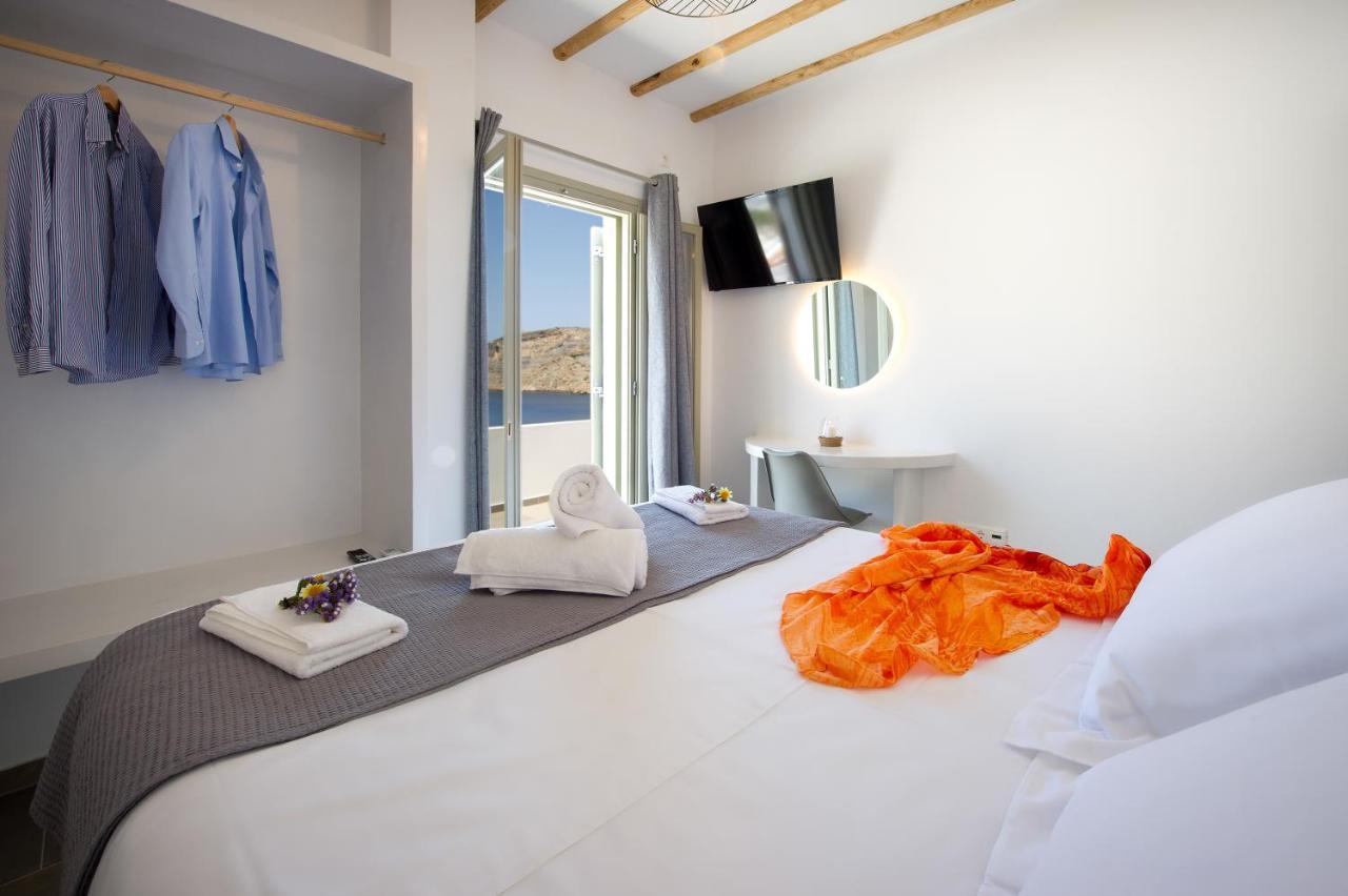 Droufakos' Home, Lux Seafront Apartment W. View Cherronisos (Sifnos) Exterior foto